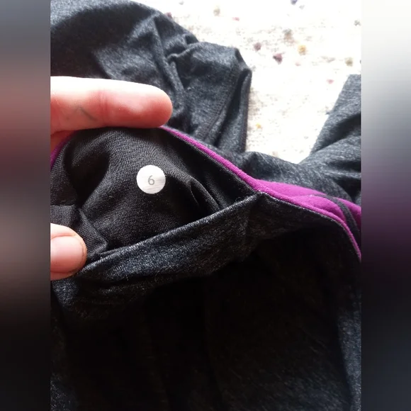 Lululemon Clam Digger Purple And Heathered Gray Capris - Picture 5 of 13